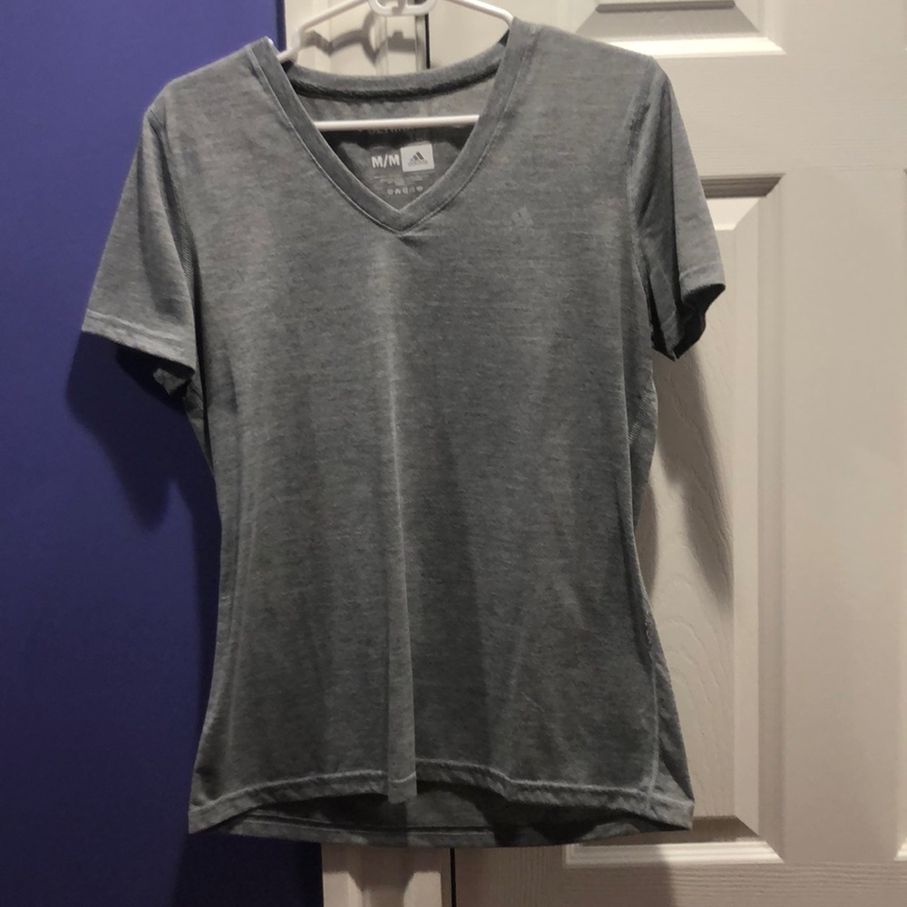 Adidas tee
